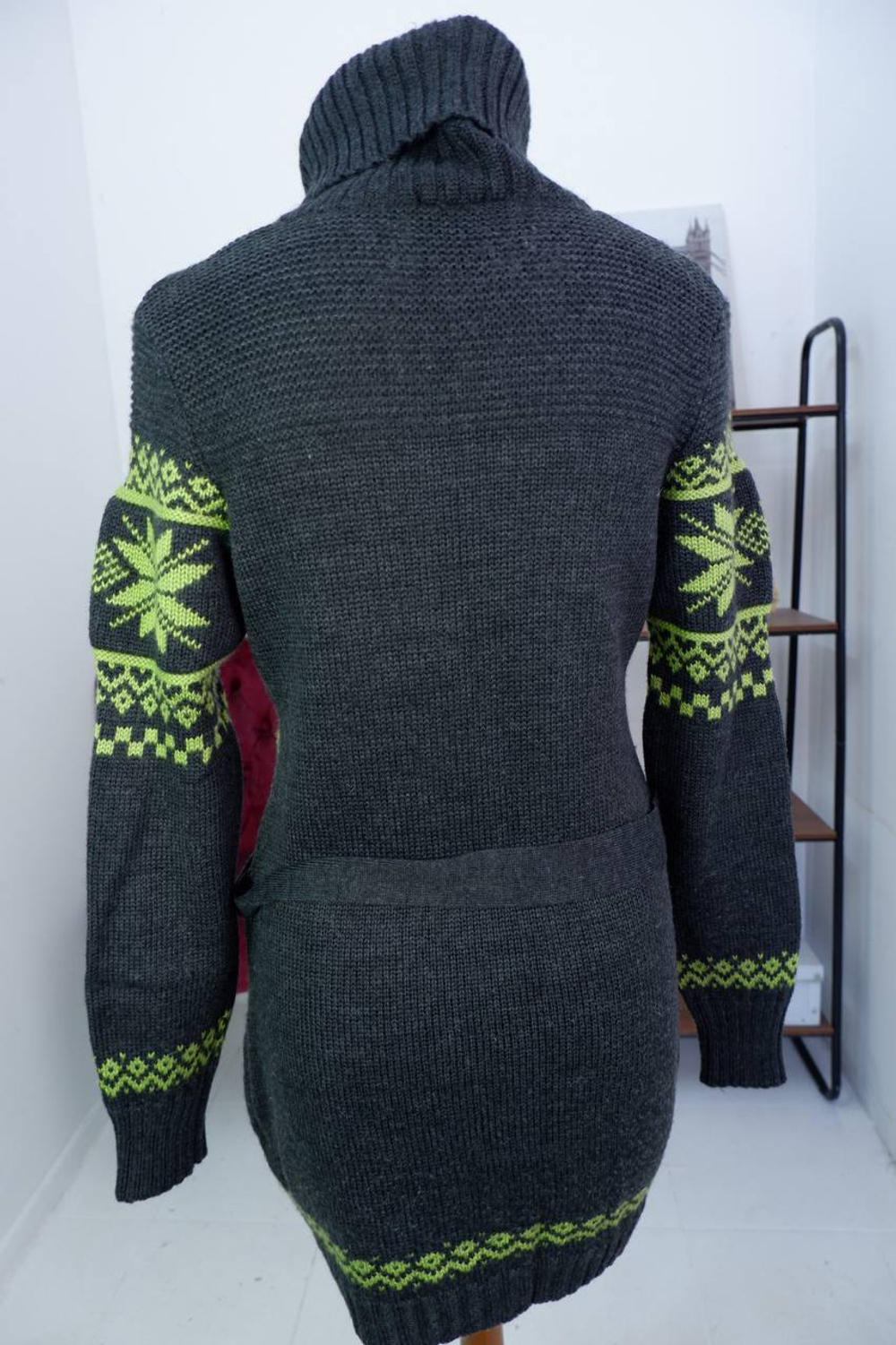 Кардиган ALESYA удлиненный, теплый и уютный за счет шерсти в составе 44- 46 размер