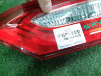 Фонарь правый внут Toyota Camry xv70 17-нв галоген