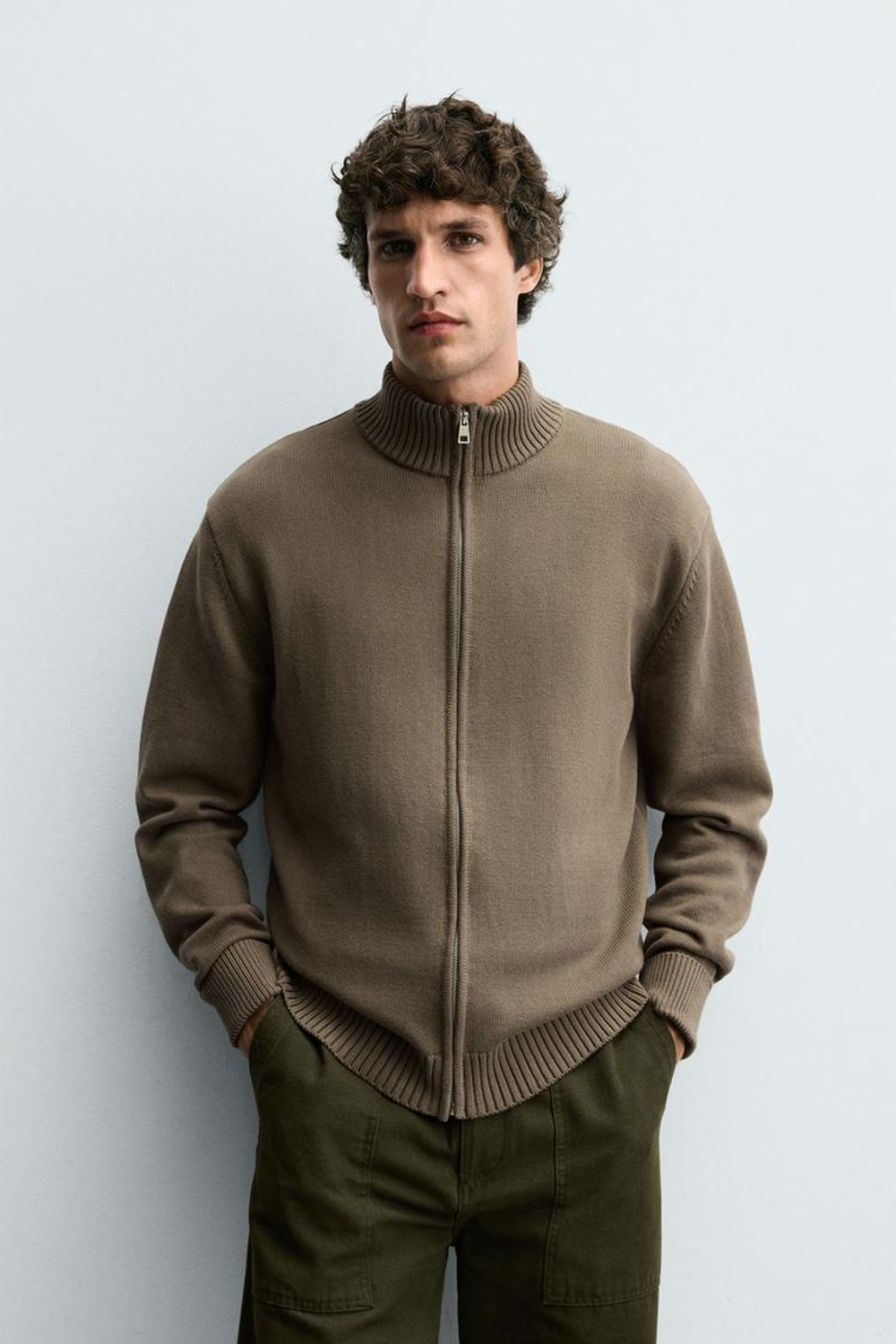 ZARA ВЯЗАНЫЙ КАРДИГАН НА МОЛНИИ, ЦВЕТ МХА