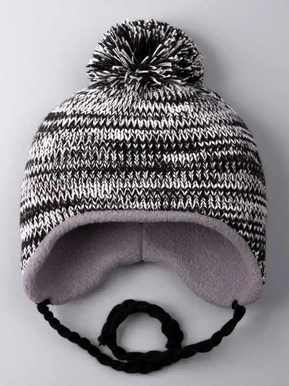 Шапка детская вязаная осенняя на завязках