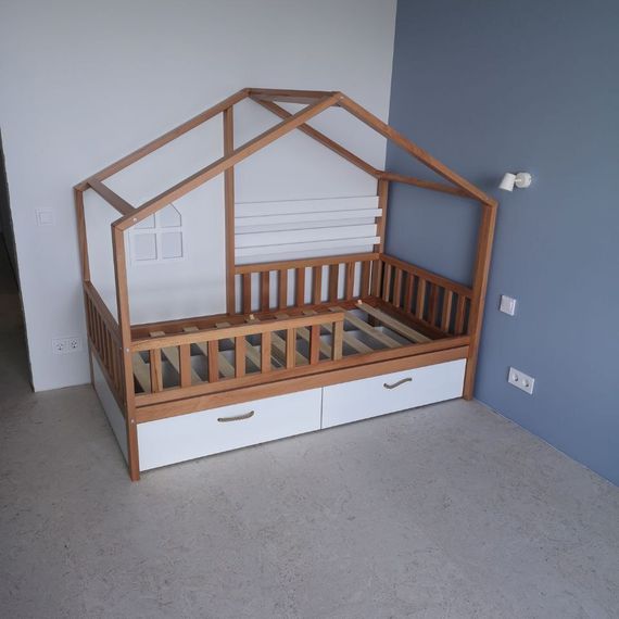 Детская кроватка Луна (Loona) из массива бука