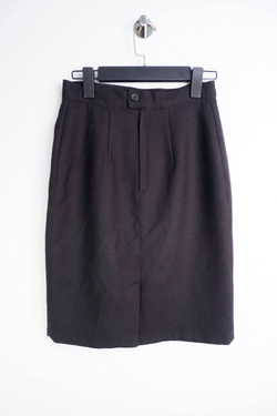 Юбка базовая, визуально на 44 размер