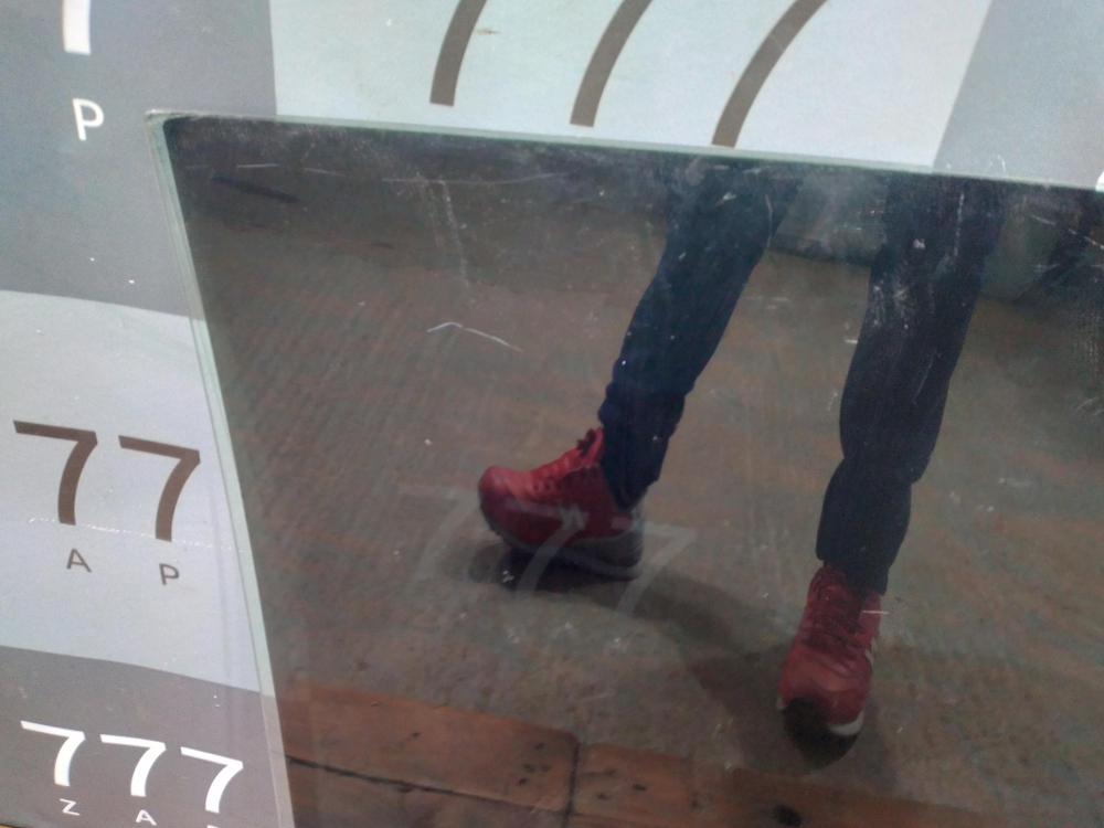 Стекло двери задней левой Suzuki Grand Vitara 2 (JT) 05-15 Б/У Оригинал 8450465J00