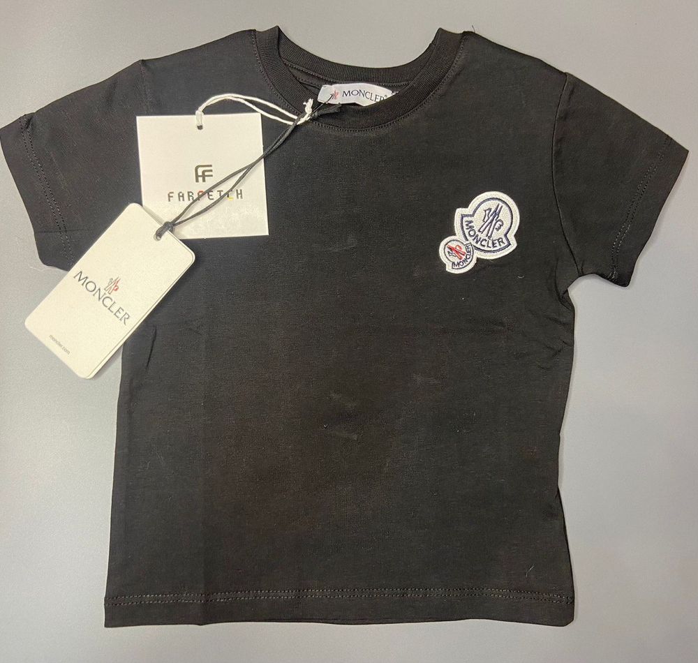 Футболка Moncler