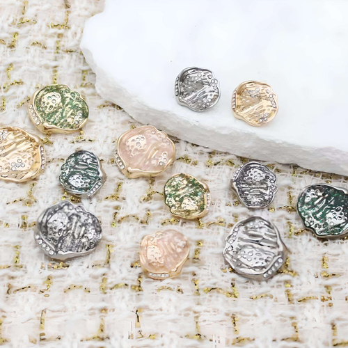 Пуговица 70026