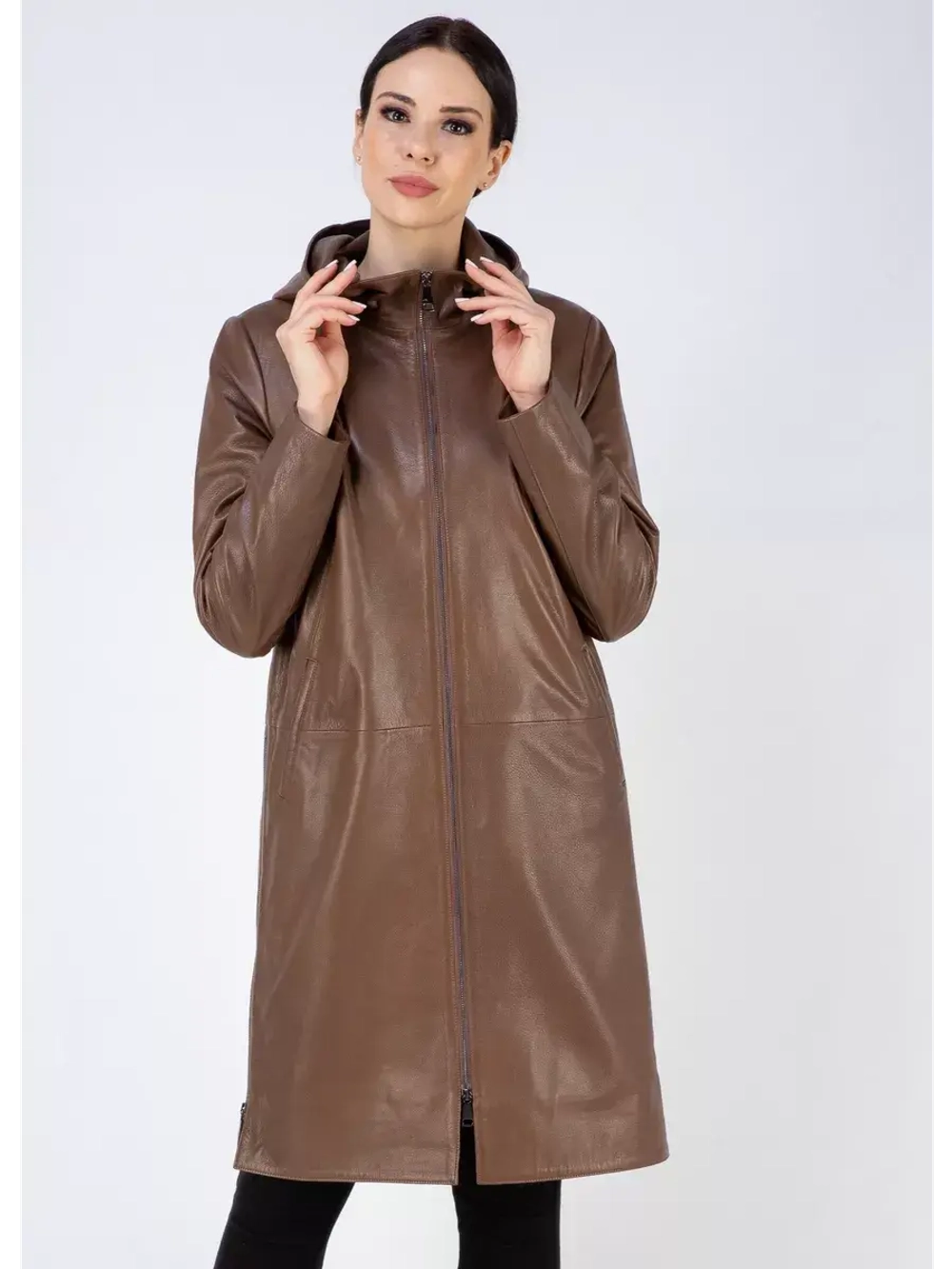 Плащ осенний кожаный с капюшоном