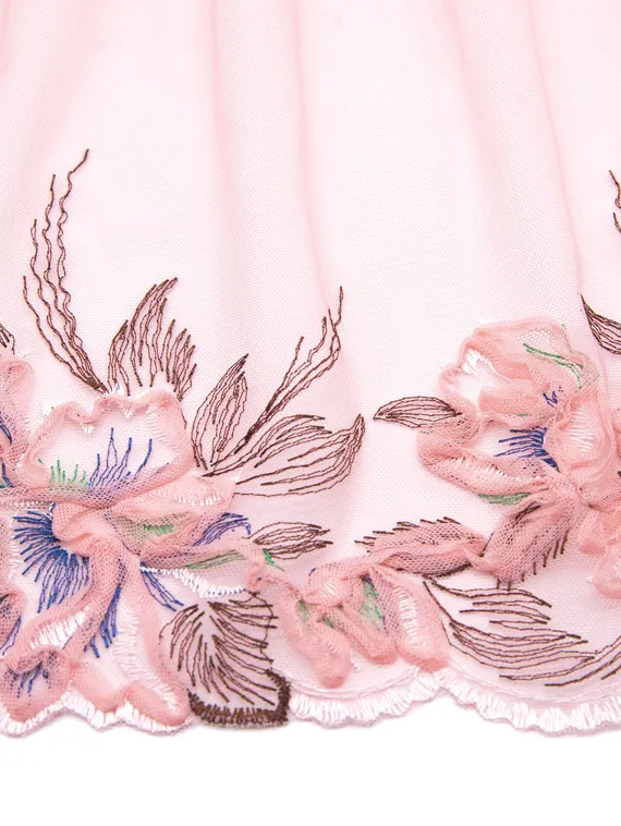 05-79 Вышивка на неэл. сетке 20 см, пудра/кофе (левая)