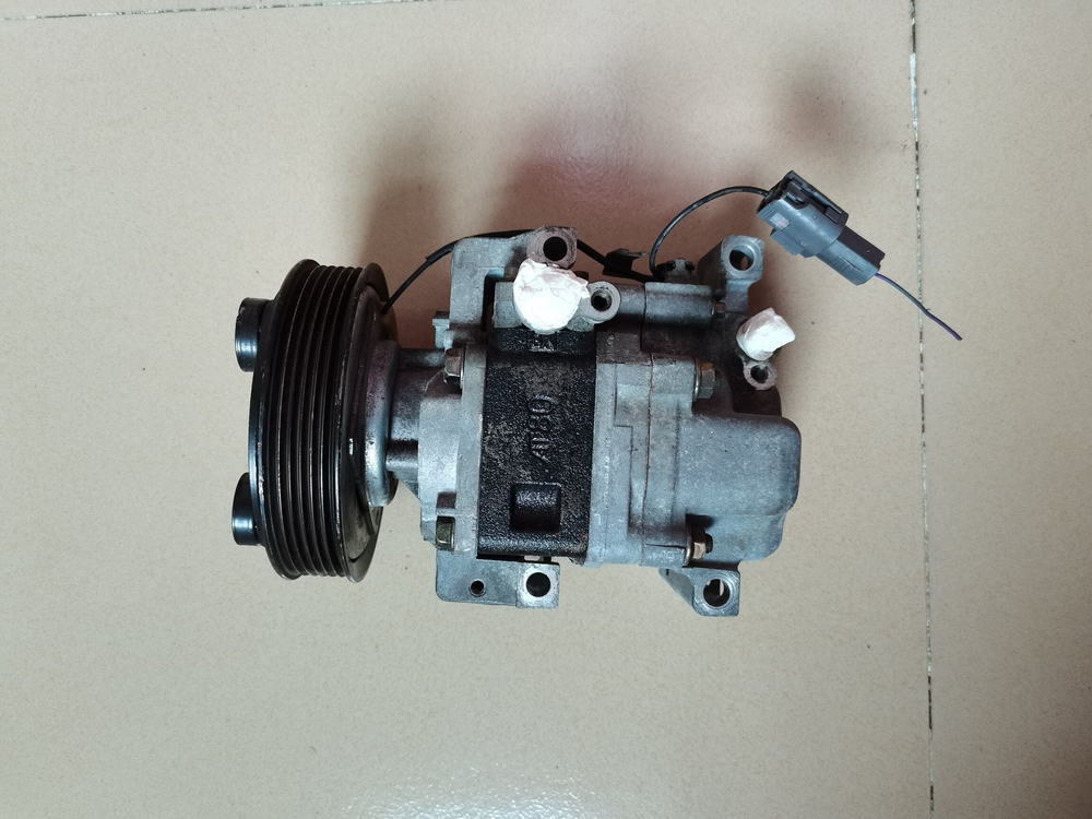 Компрессор кондиционера Mazda 3 5 6 Premacy Familia 323