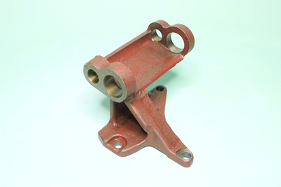 Кронштейн оборудования управления гидрораспределителем МТЗ