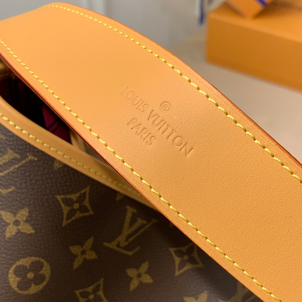 Louis Vuitton Delightful MM