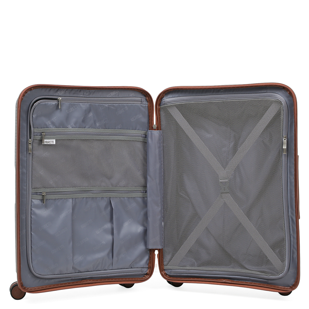 Чемодан средний (М) полипропилен "Fabretti"