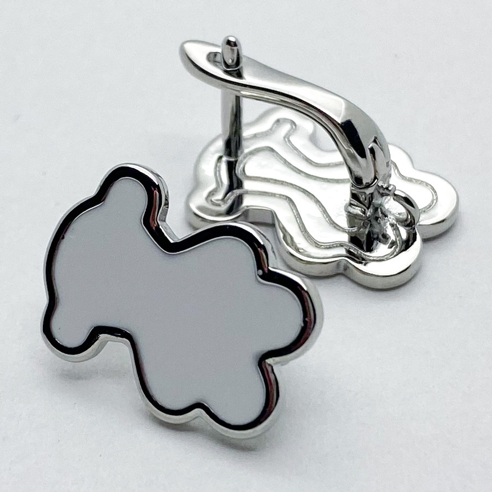 Ювелирные швензы с родиевым покрытием Мишка, цвет белый, размер 17*13 мм, цена за пару