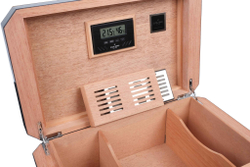 Хьюмидор Colibri Rally на 100 сигар, Алюминий и черный лак HU360T1