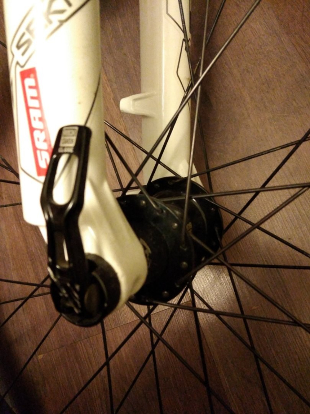 Вилка амортизационная Rock Shox Sector TK 110-150