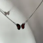 Колье Бабочка с вишневым янтарем