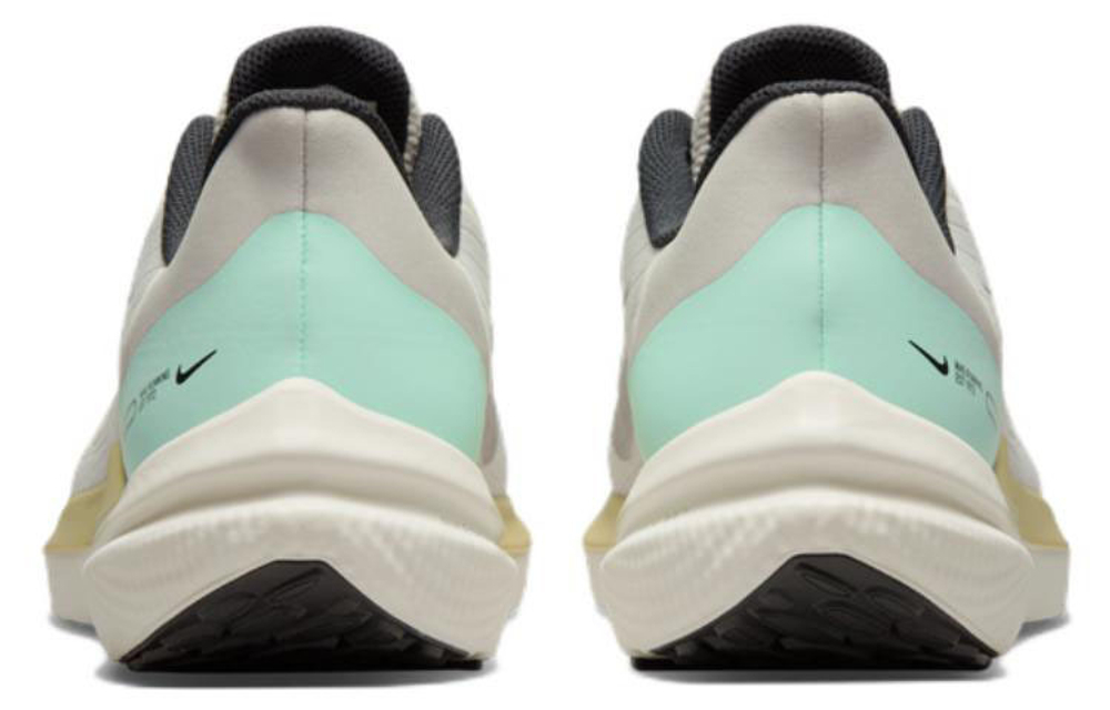 Кроссовки Nike Zoom Winflo 9