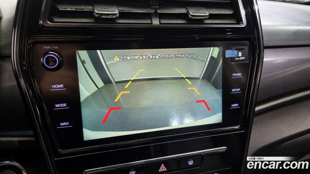 KG Mobility (Ssangyong) Very New Tivoli Дизель 1.6 2WD (08.2019)