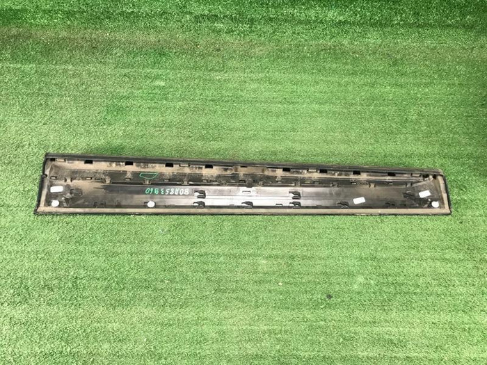 Накладка двери передняя правая Audi Q5 2 80A (2017-н.в.)