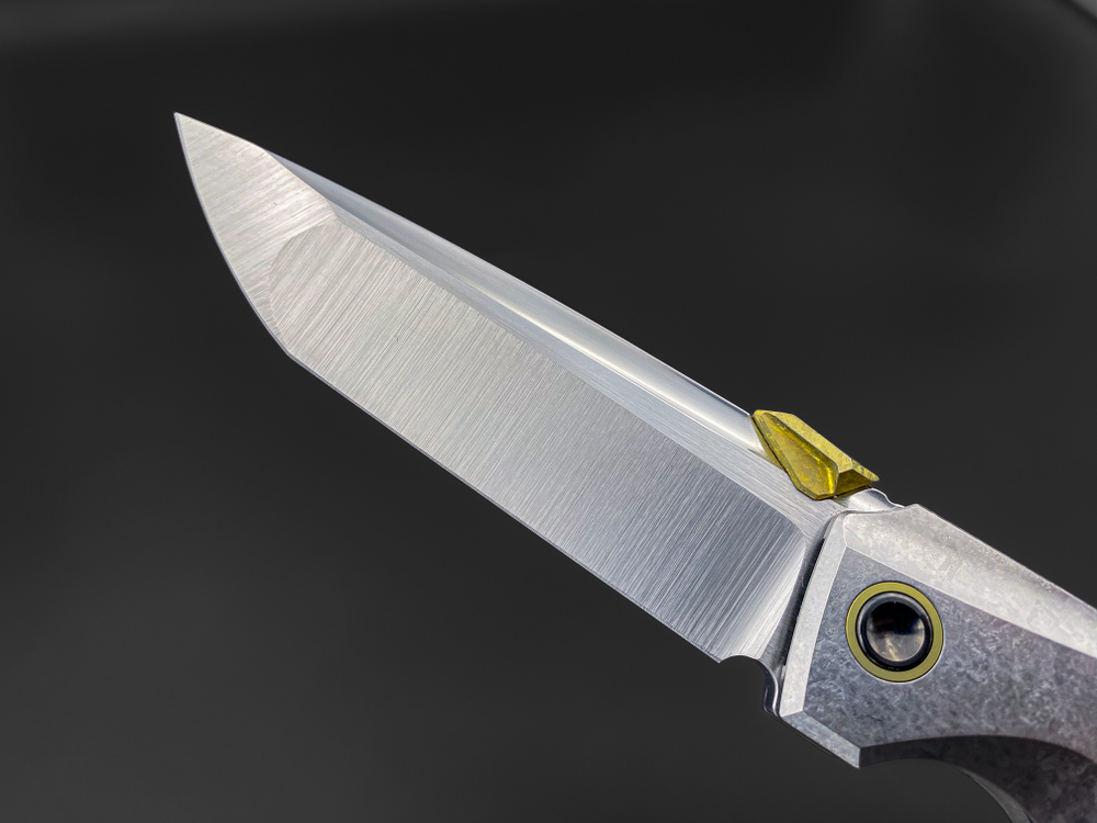 Складной нож Asesino M390 CrystalTi