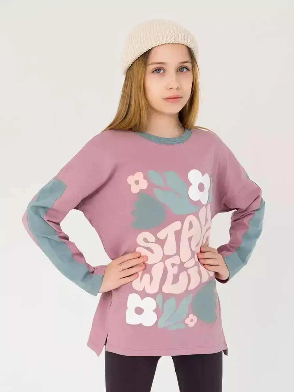 Лонгслив для девочки оверсайз с принтом