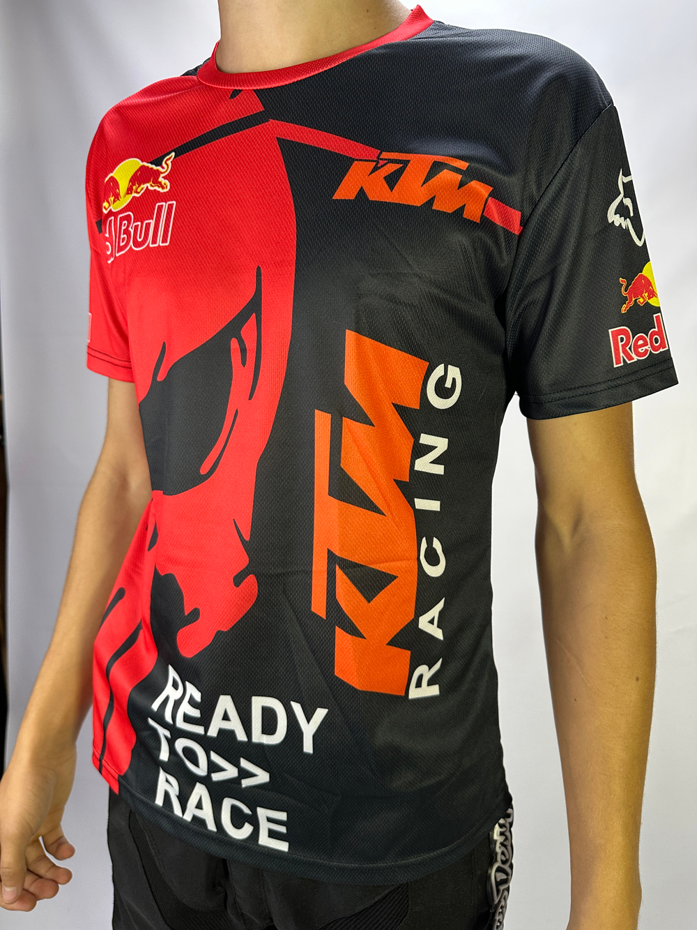 Футболка RedBull