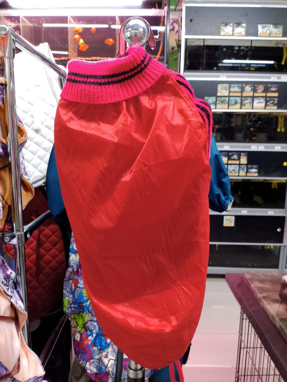 KARLIE Свитер для собак с дождевиком, длина 52 см, красный