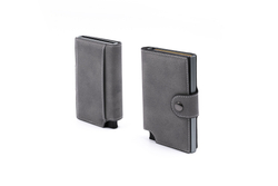 Brandcharger Wally V front and back standing slanted