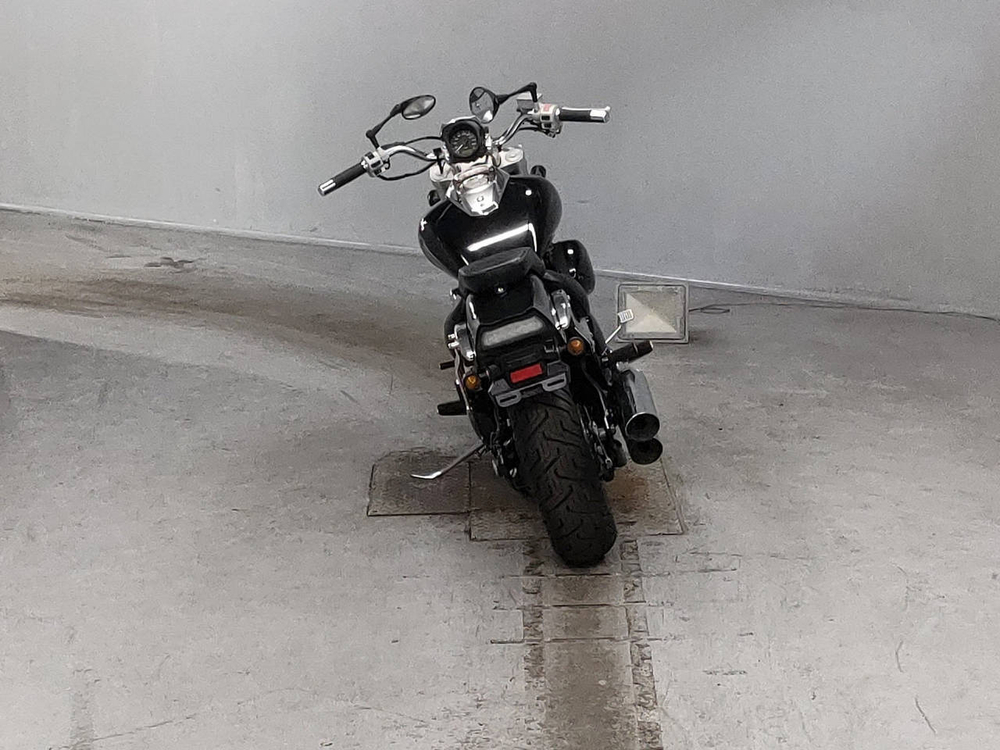 Suzuki Boulevard 400 2006