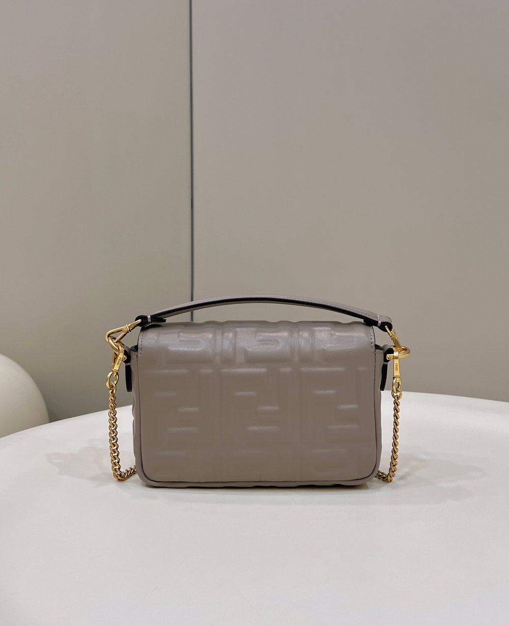Fendi Baguette 19 cm