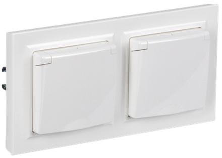 BRITE Комплект 1-местная с заземлением с защитными шторками и крышкой 16А IP44 2 штуки в сборе с двойной рамкой РСбш10-3-44-БрБ белый
