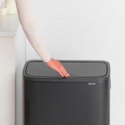 Мусорный бак Bo Touch Bin 60л Brabantia Черный матовый