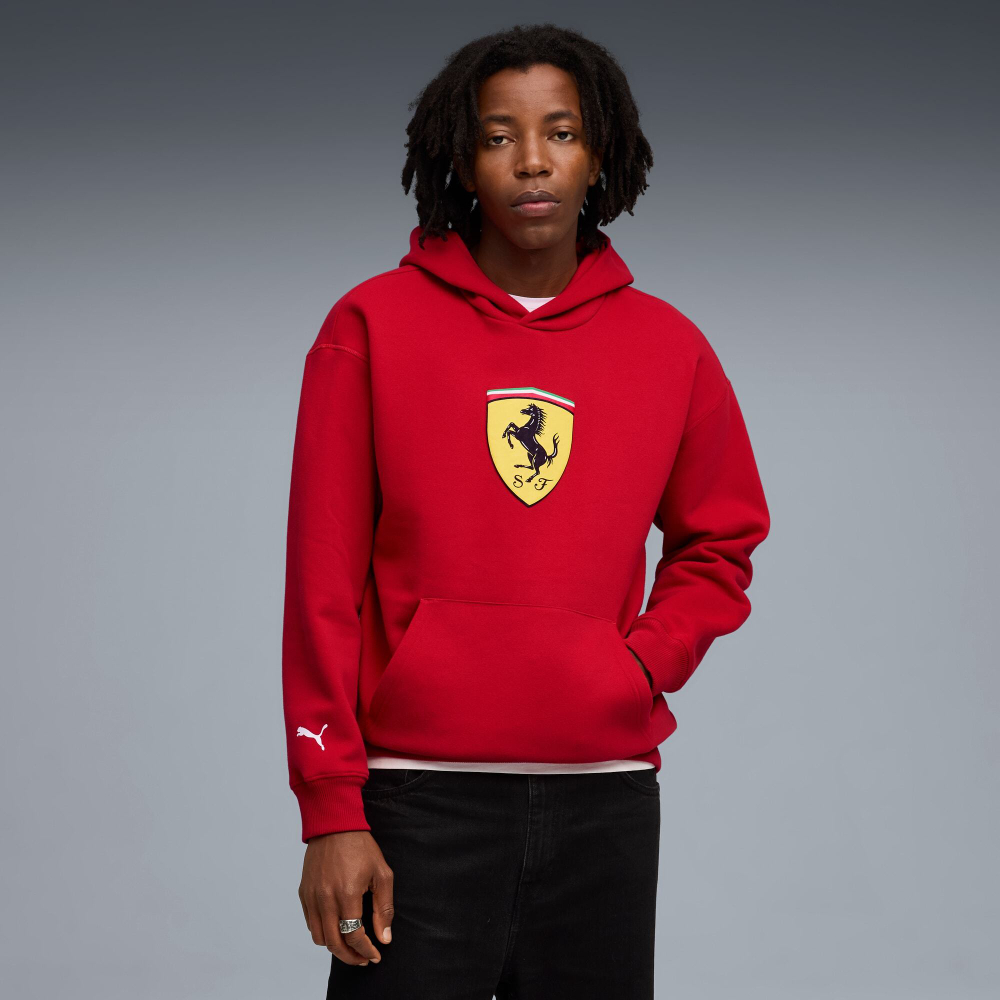 PUMA X SCUDERIA FERRARI МУЖСКАЯ ТОЛСТОВКА С КАПЮШОНОМ SPORTSWEAR SHIELD, КРАСНЫЙ