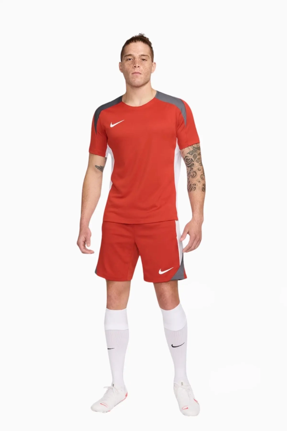 Шорты Nike Dri-FIT Strike - красный