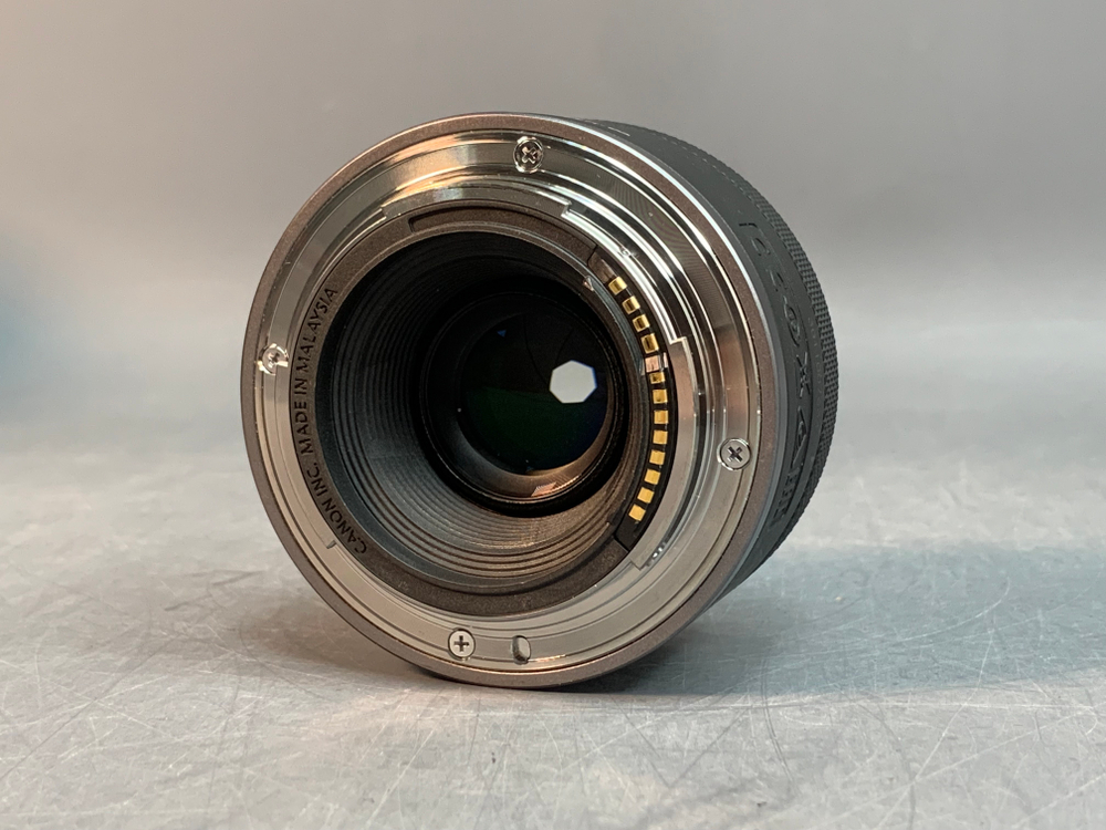 Canon RF 50mm 1.8 STM