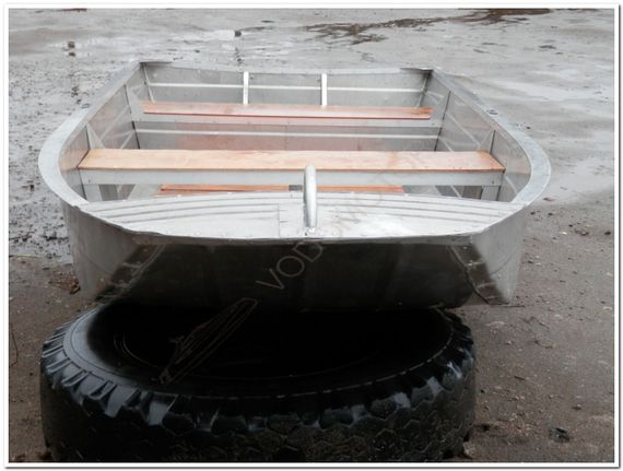 Алюминиевая моторно-гребная лодка Вятка Профи 37-Т