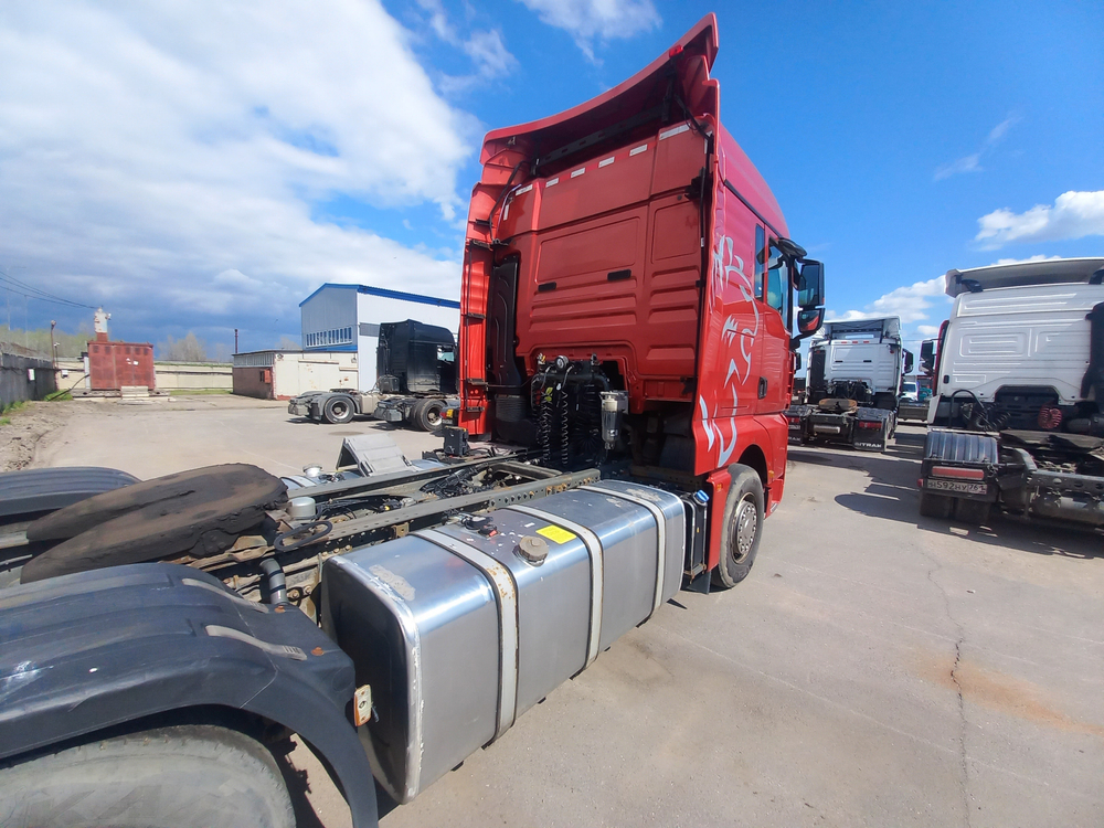 SITRAK C7H 4x2 Седельный тягач ZZ4186V361HE (12,4 л, 480 л.с., АТ)