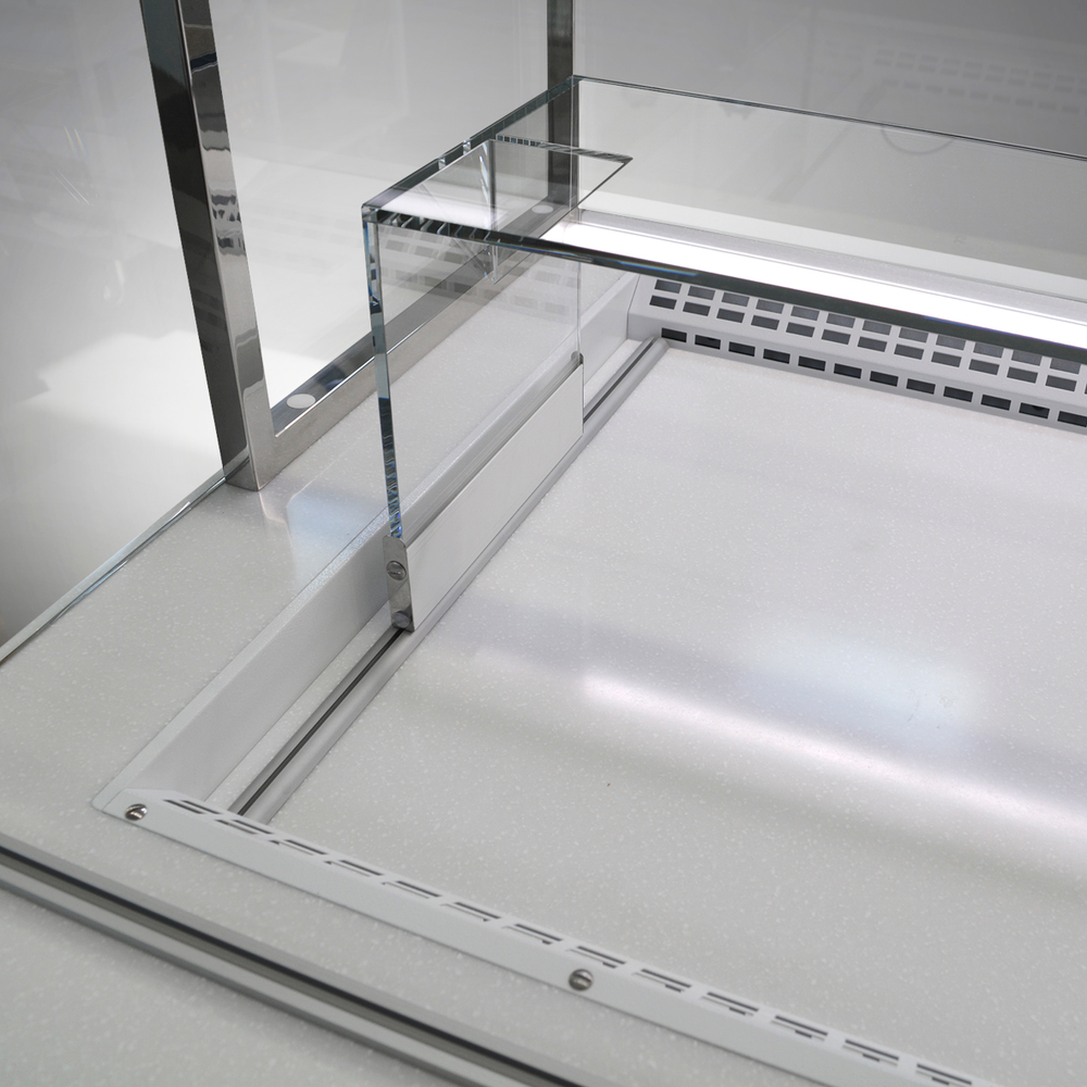 Кондитерская напольная холодильная витрина Finist Maria