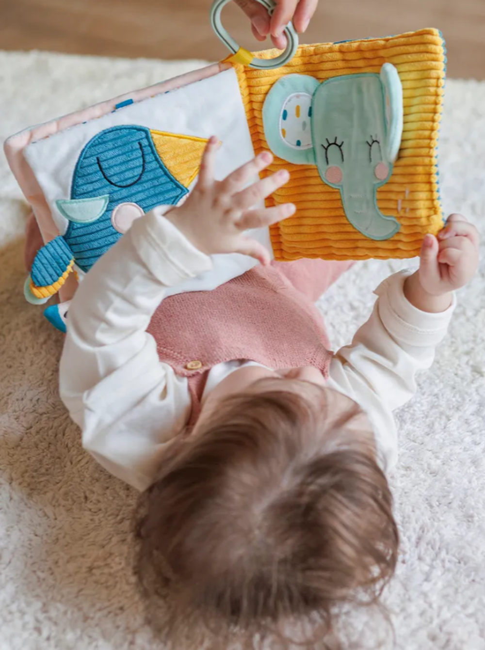 Детская развивающая игрушка серия "Первые друзья" Мягкая книжка