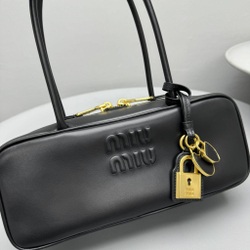Miu Miu Beau Small Bag 28 cm