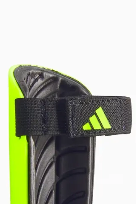 Футбольные щитки adidas Tiro Match Junior - зеленый