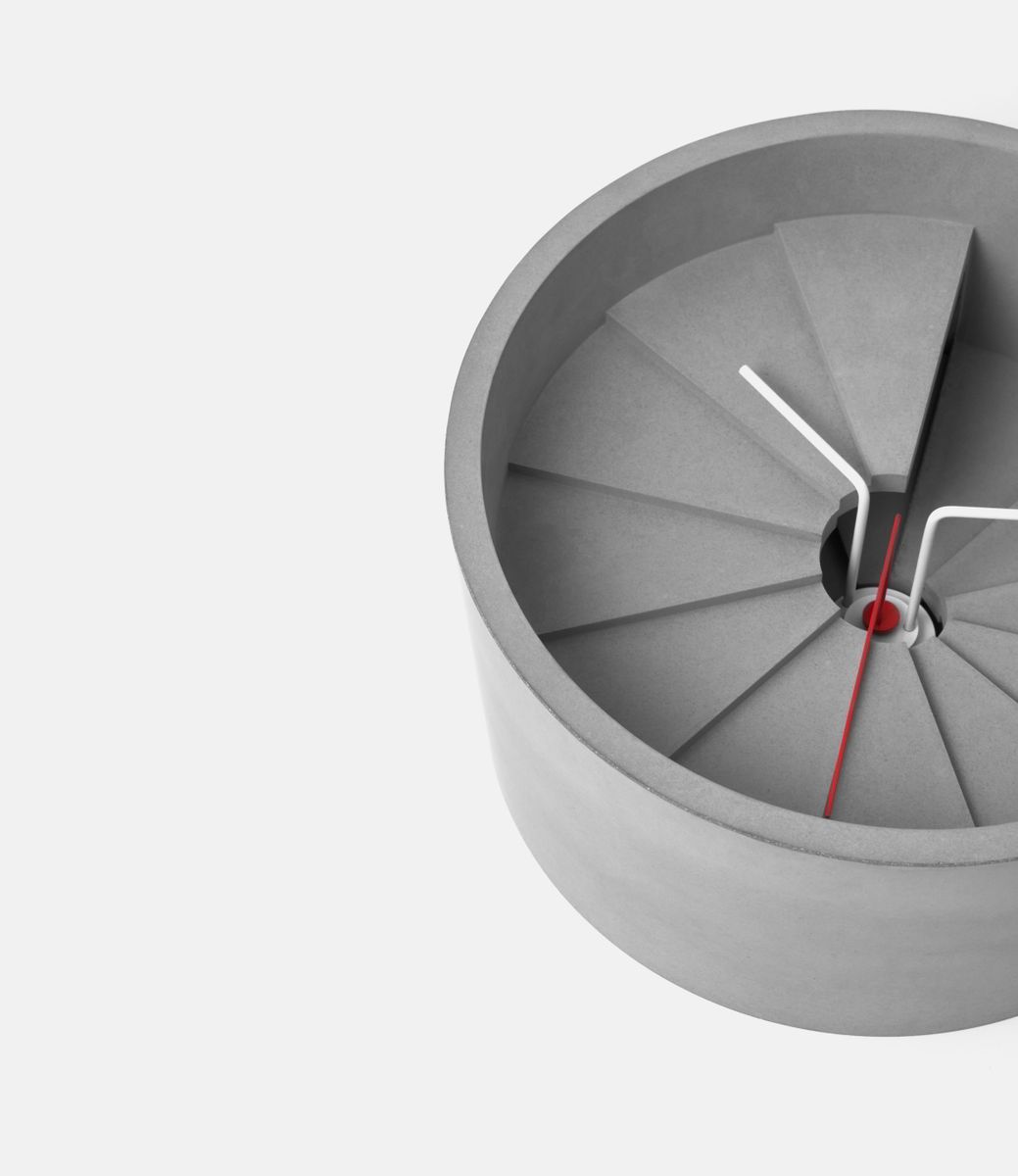 22STUDIO 4th Dimension Wall Clock 150mm (Red/ Grey) — настенные часы из бетона