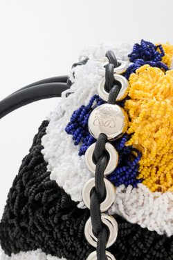 Loewe Средняя сумка Flamenco из вышитой кожи наппа, разноцветный