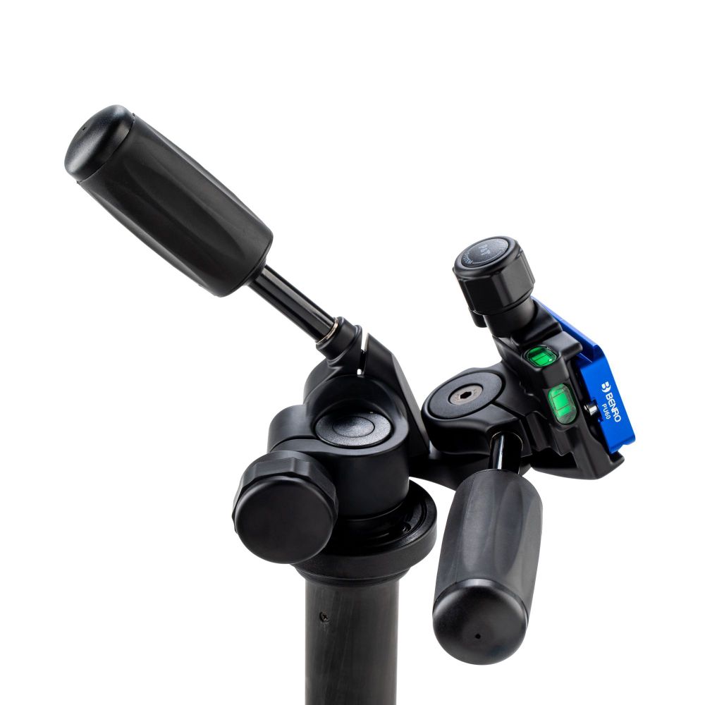 Штатив Benro TMA18AHD1A с 3D головкой