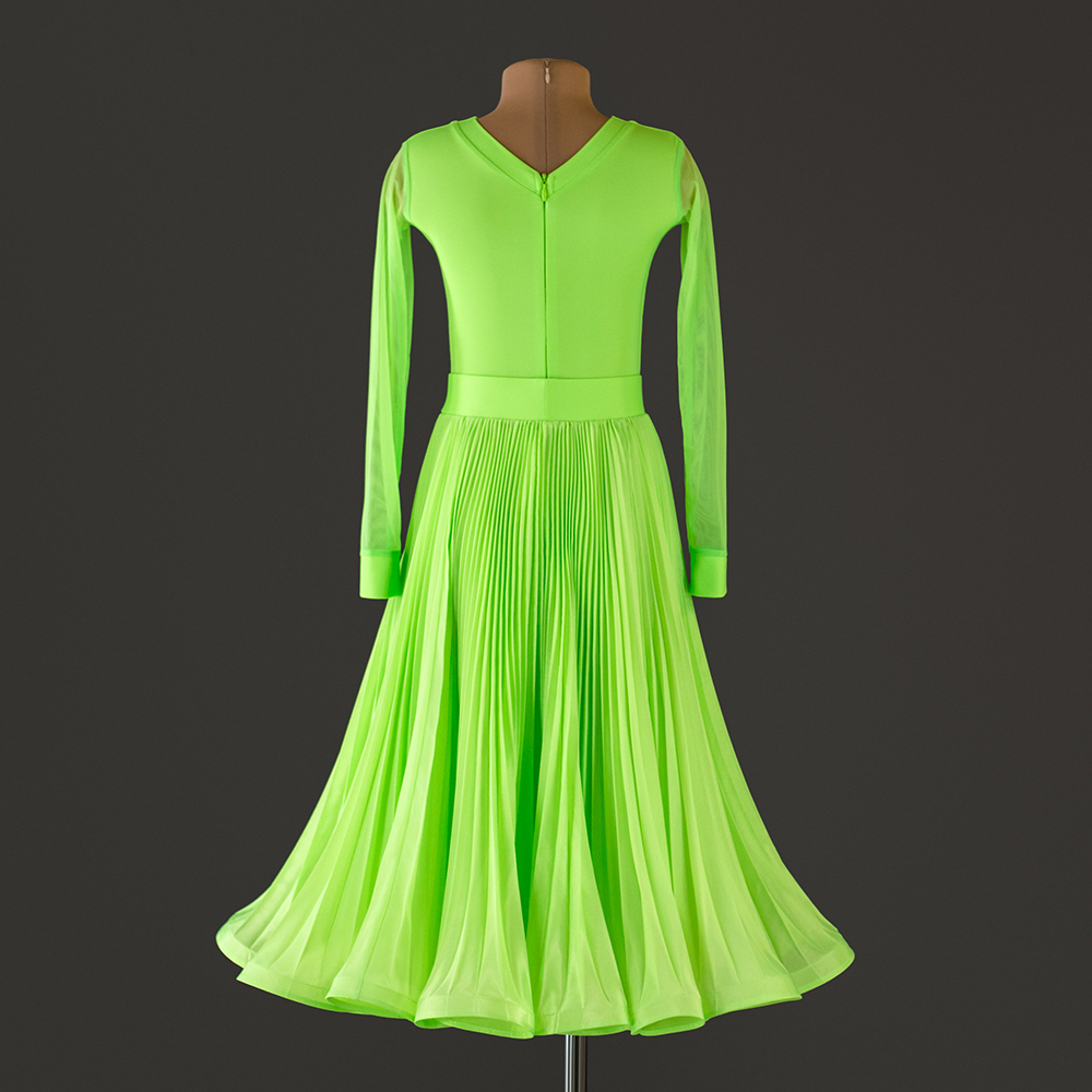 Lilia 14-01-02-С | Рейтинговое платье гофре для спортивных бальных танцев | Vasileva Dance