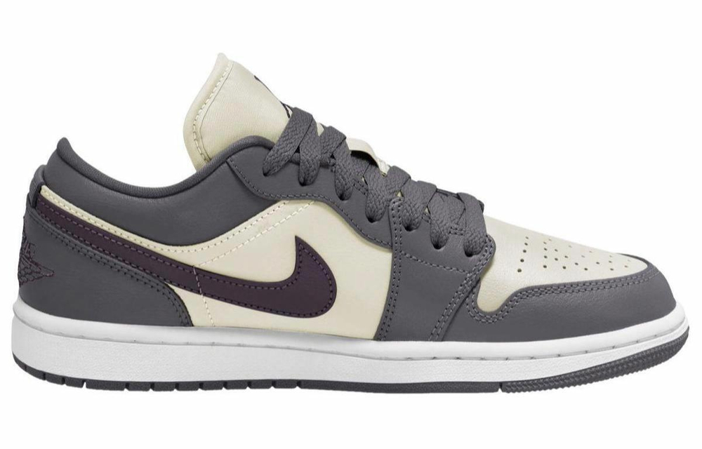 Кроссовки Jordan Air Jordan 1 (Женская размерная сетка)