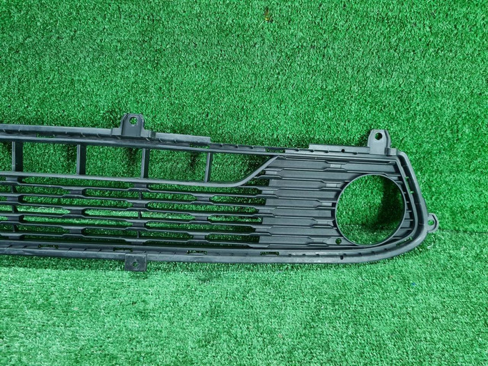 Решетка переднего бампера Kia Cerato 4 (2018-2021)