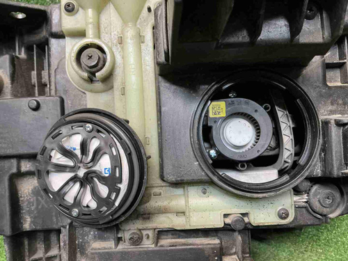 Битая Фара правая Genesis GV80 (2020-2023) LED