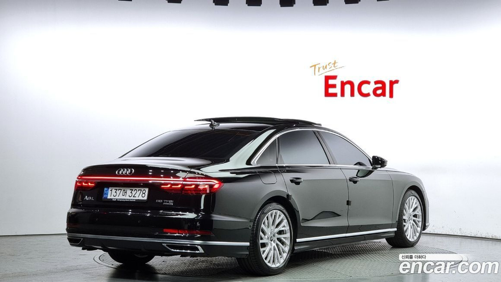 Audi A8 (D5) 55 TFSI Quattro LWB (12.2021)