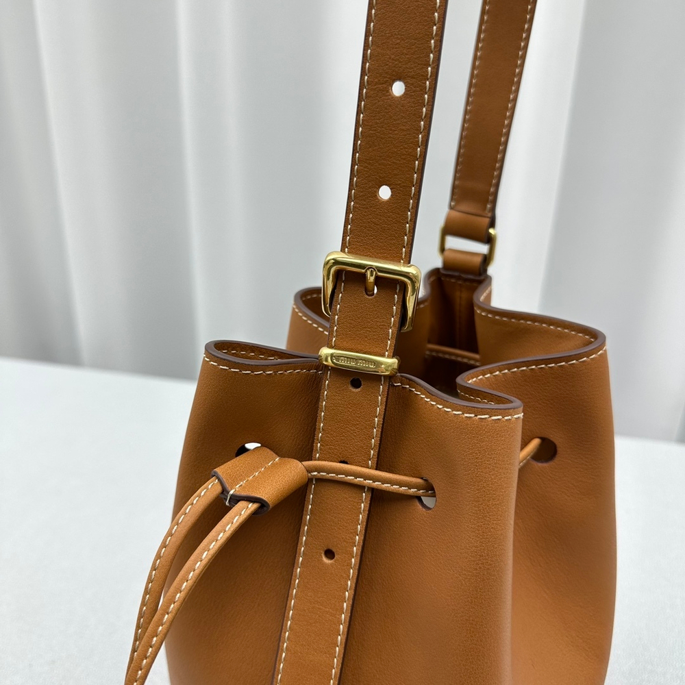 Miu Miu Leather Bucket Bag 22 cm