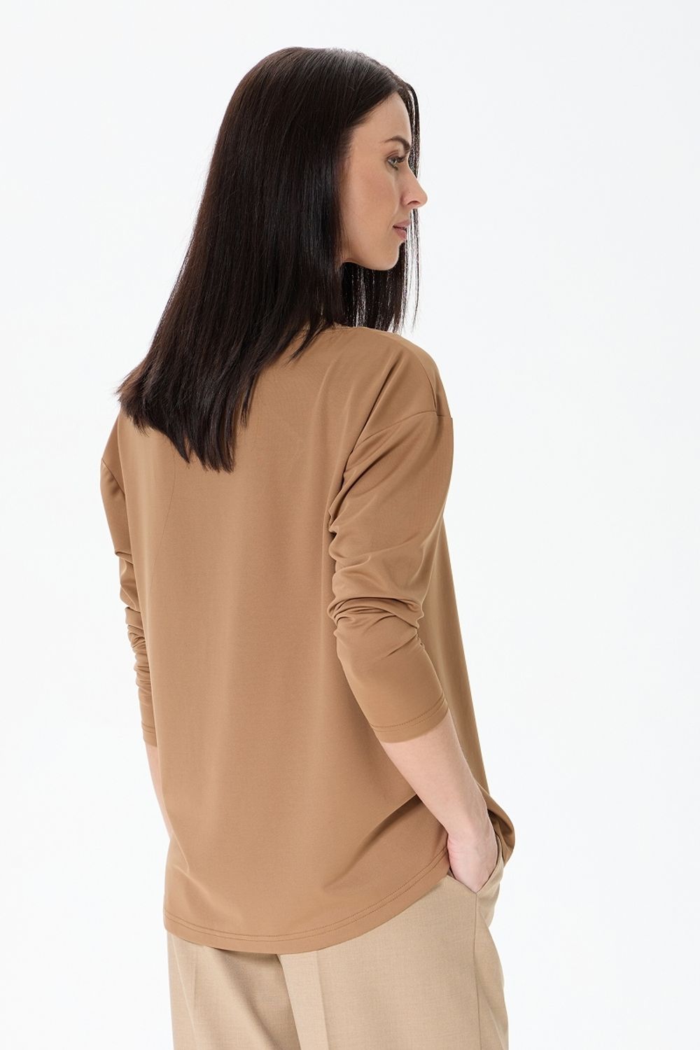 Лонгслив-лодочка кэмел вискоза